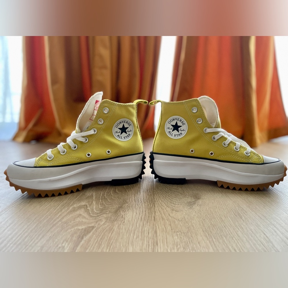 BRAND NEW NEVER WORN Converse Run Star Hike Sneakers in Yellow-woman’s size 6.5
